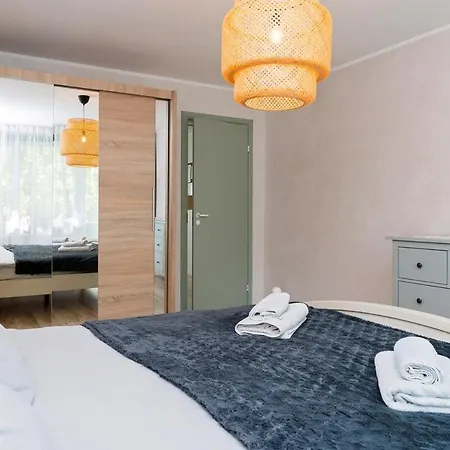 Apartment Tammsaare 36 - 600m, Free Parking Parnu